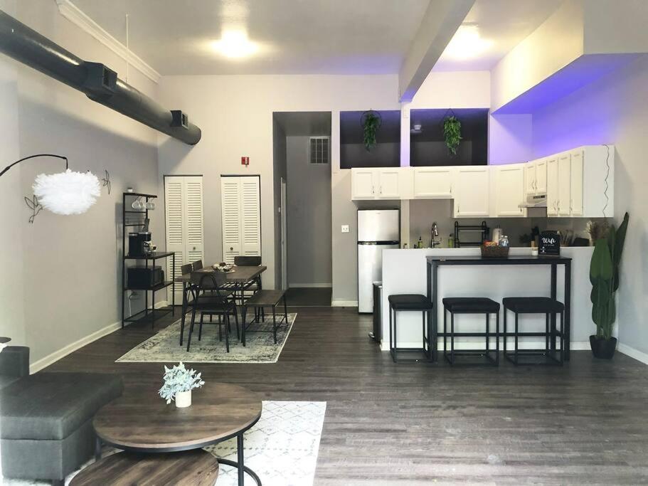 شقة Downtown Cleveland -Modern First Floor Unit المظهر الخارجي الصورة