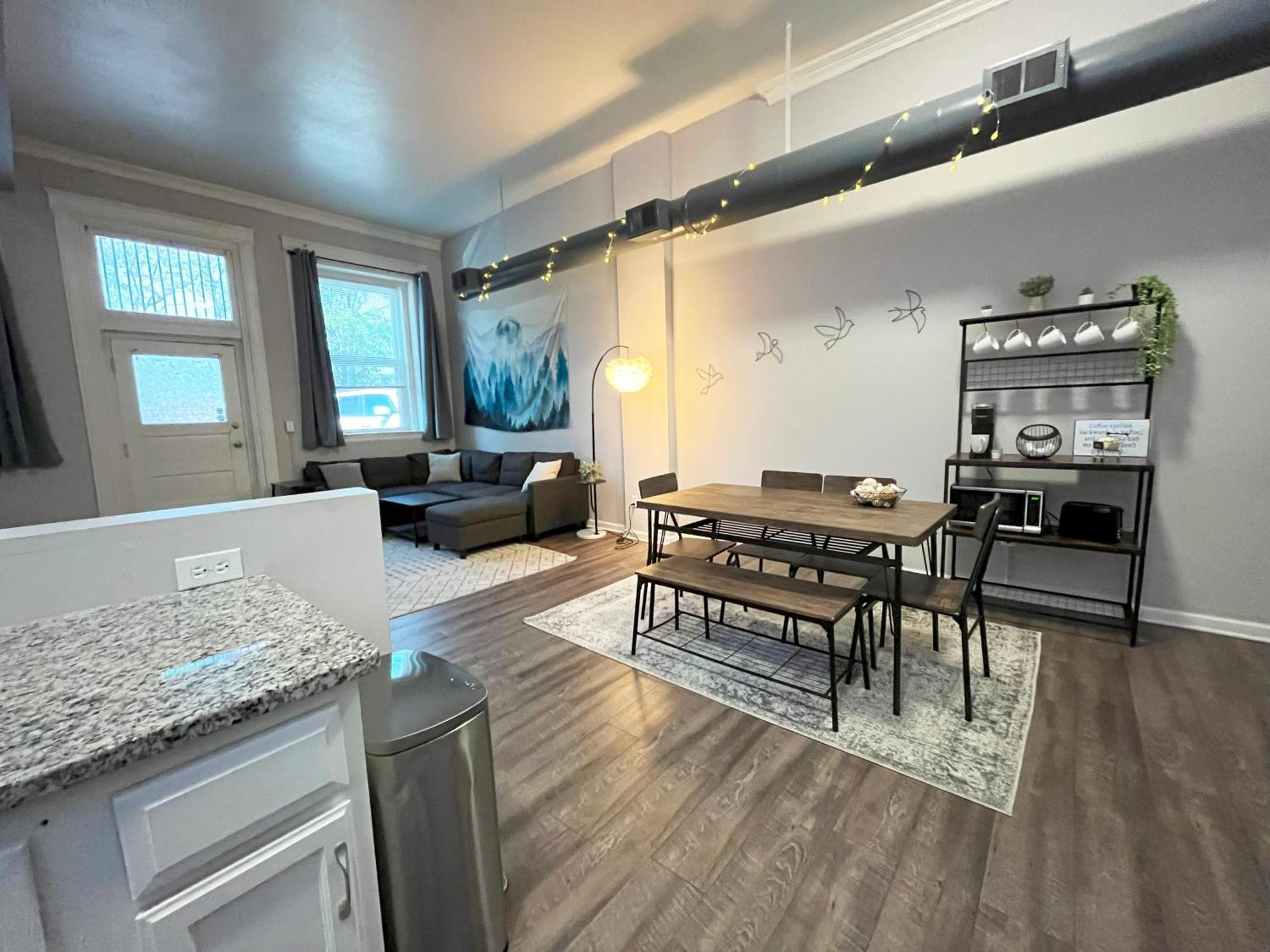 شقة Downtown Cleveland -Modern First Floor Unit المظهر الخارجي الصورة